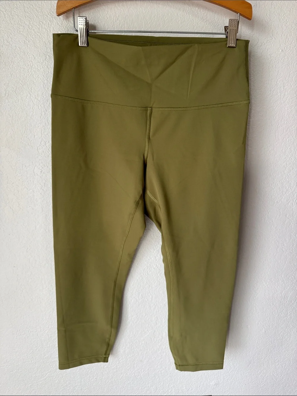Wunder‎ Train High-Rise Crop 23
